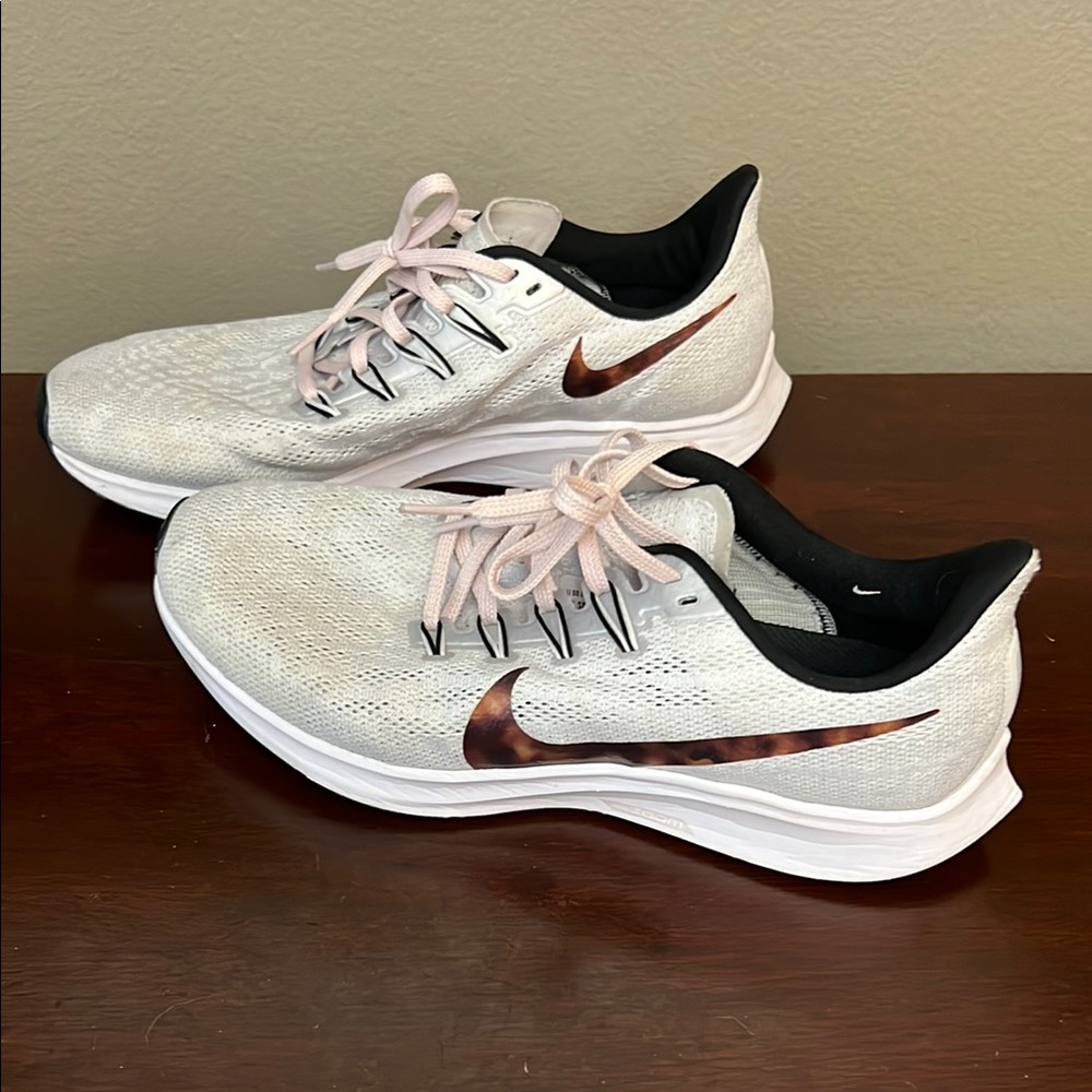 Nike Air Zoom Pegasus Women's Running Shoes - White, Black & Tortoise Swoosh. - Picture 4 of 6